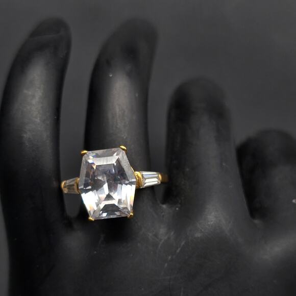 Unknown Jewelry - Cubic Zirconia Gold Tone Ring Size 7 Band Costume Jewelry